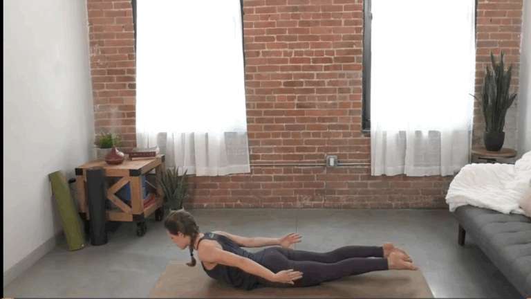 Sacred Spaces The Cross 20 Minutes Slow Flow with Lindsey Nauta