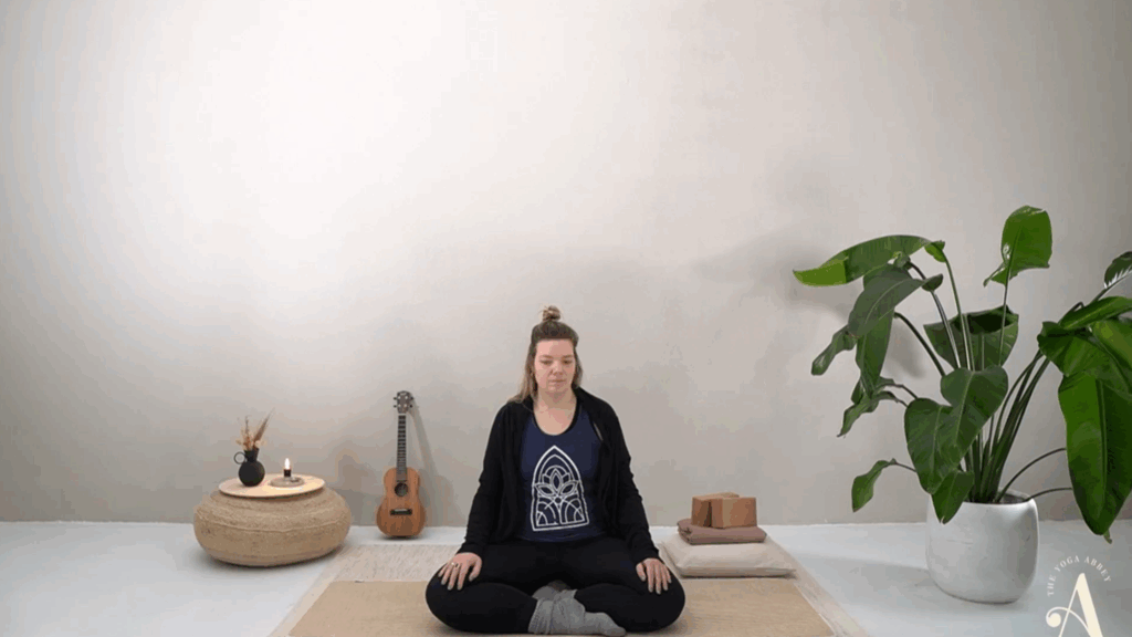Blessed are the meeks Slow Flow with Zoë Pruijssers
