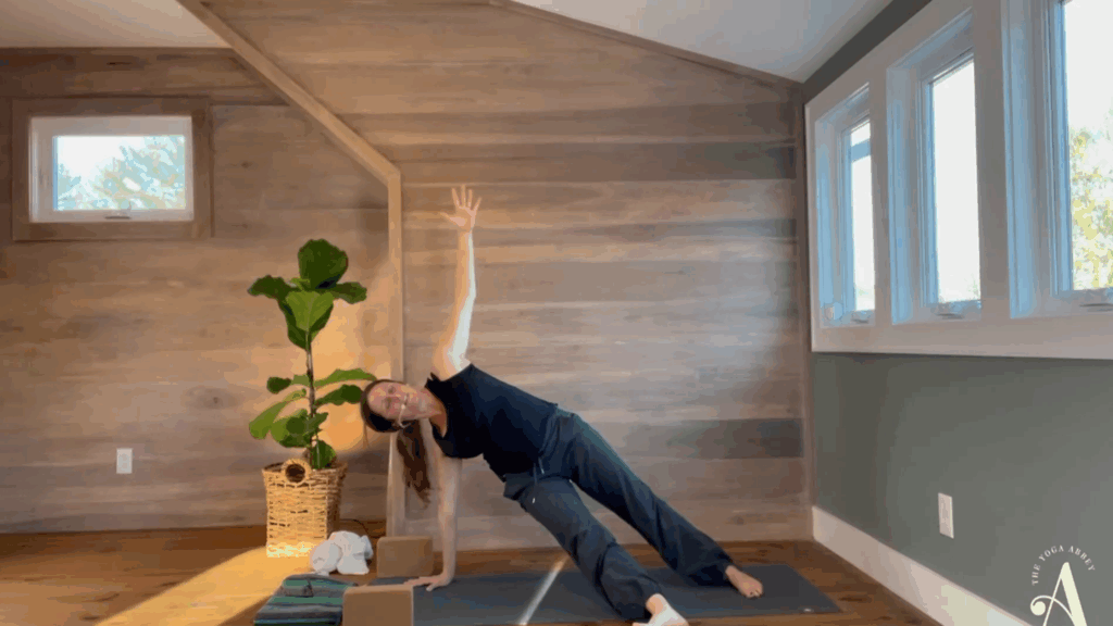 Heart Opening Power Flow with Kelly McLellan