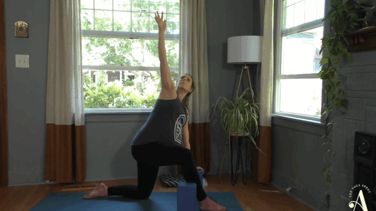 Well-Rounded Slow Flow with Caroline Williams