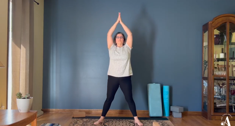 Mindy Minaeri yoga